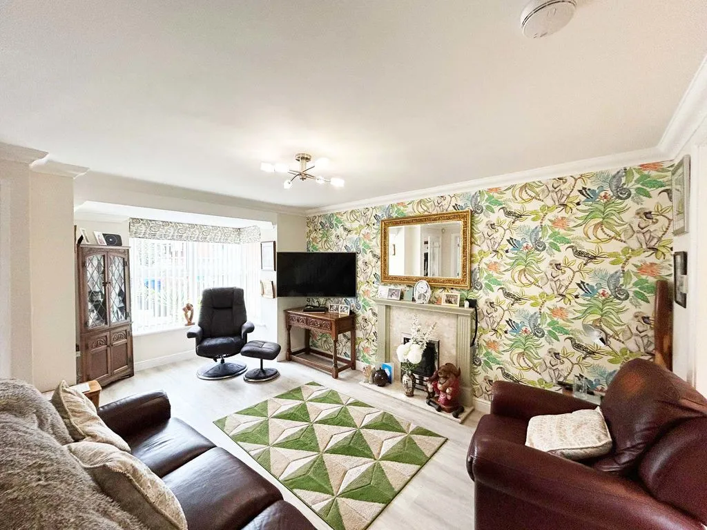 Wood Lane, Walsall, WS3, photo 12