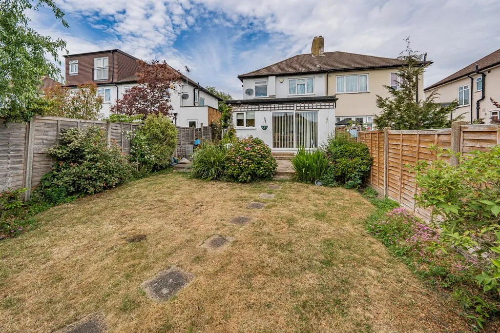 The Fairway, South Ruislip, photo 3