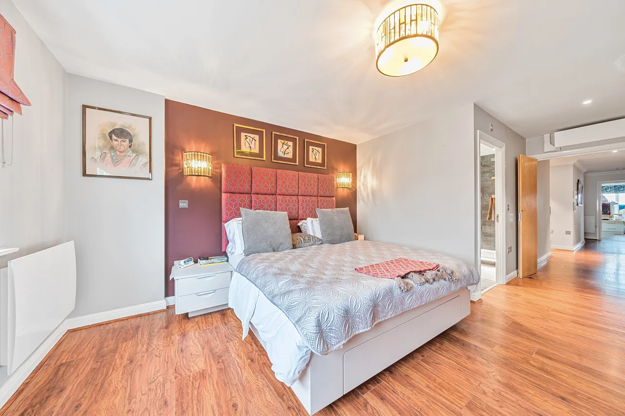 The Gateway, Watford, WD18, photo 5