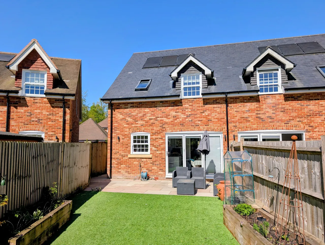 3 bed house for sale — Robin Hood Gardens, Standford, GU35