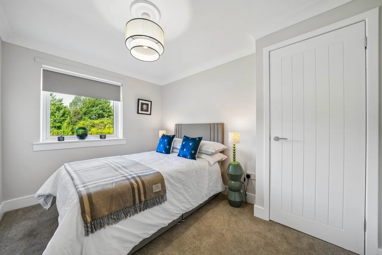 Inverewe Avenue, Deaconsbank, G46, photo 14