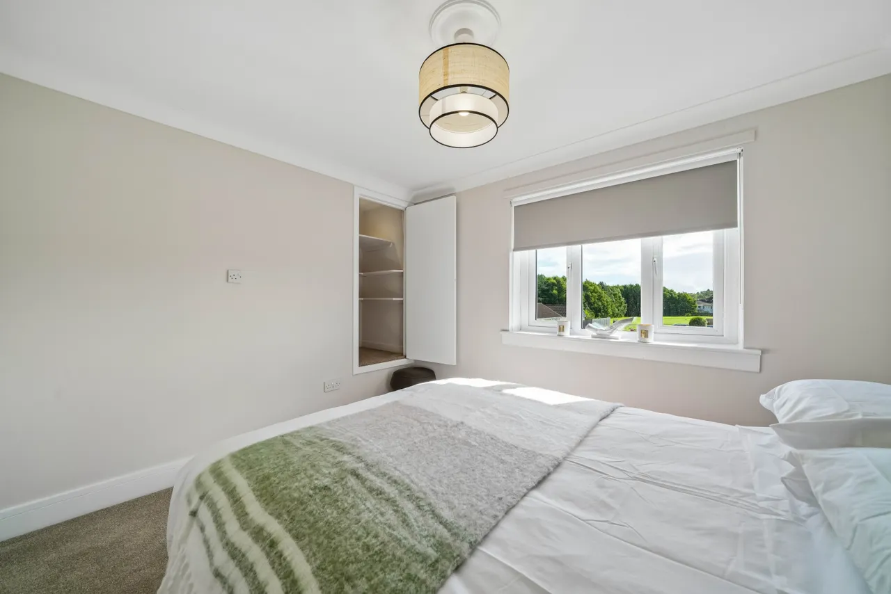 Inverewe Avenue, Deaconsbank, G46, photo 13
