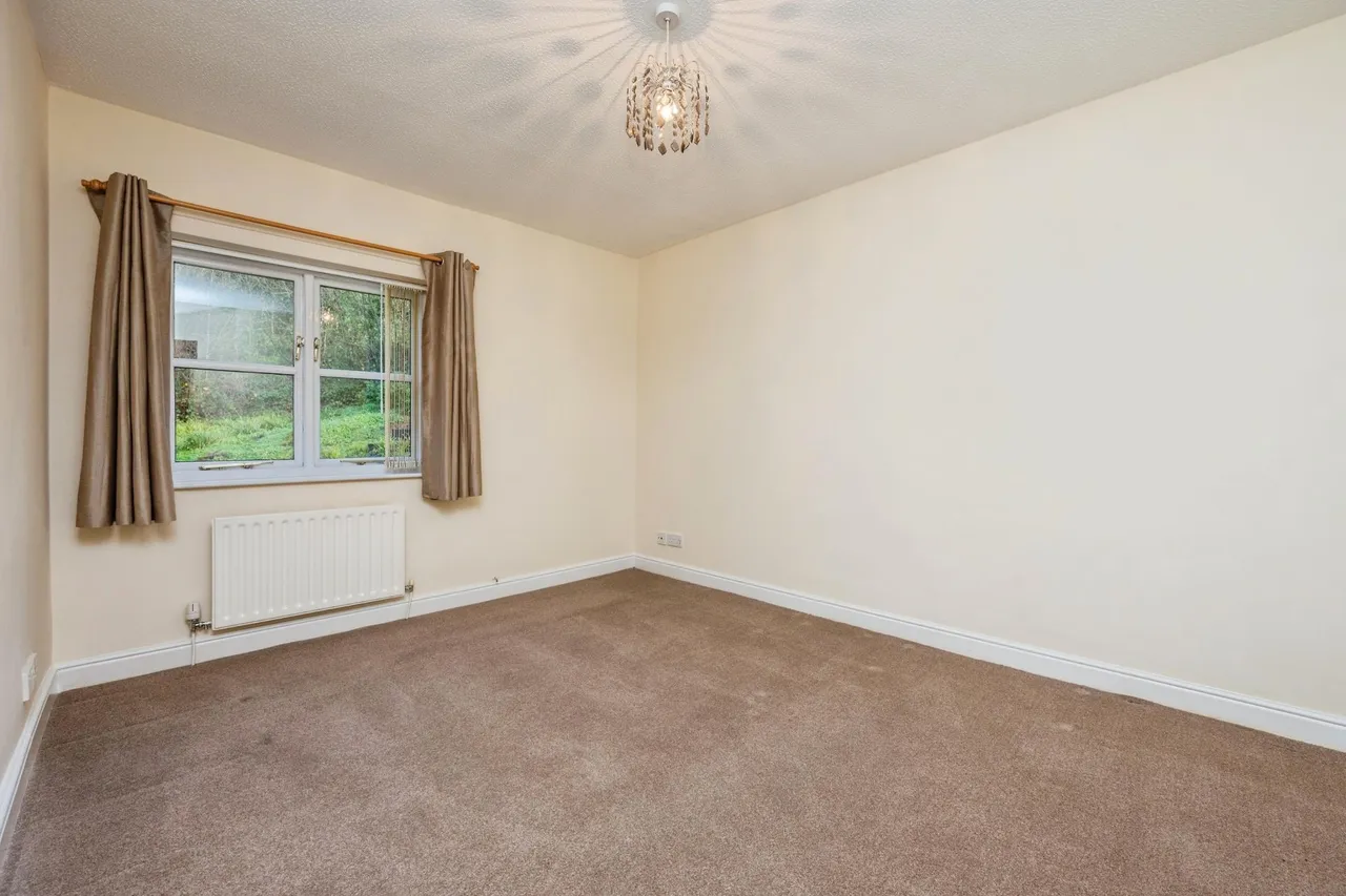 Sutton Bank, Telford, TF8, photo 20