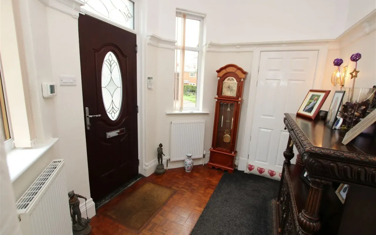 Dodworth Road, Barnsley, photo 7