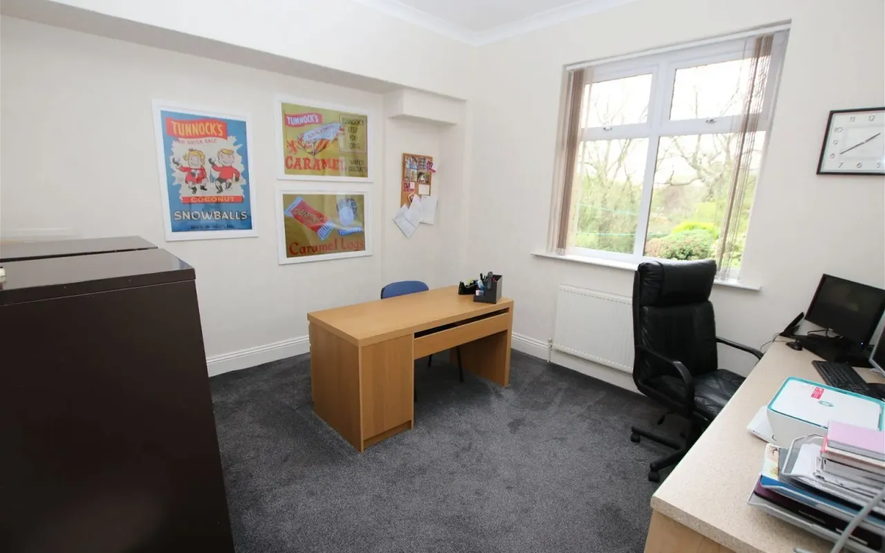 Dodworth Road, Barnsley, photo 14
