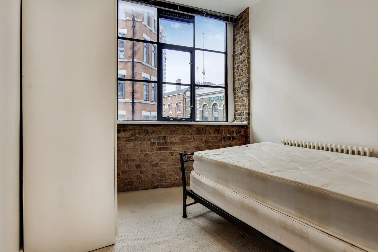 1 Saxon House, 1 Thrawl Street, London, photo 9