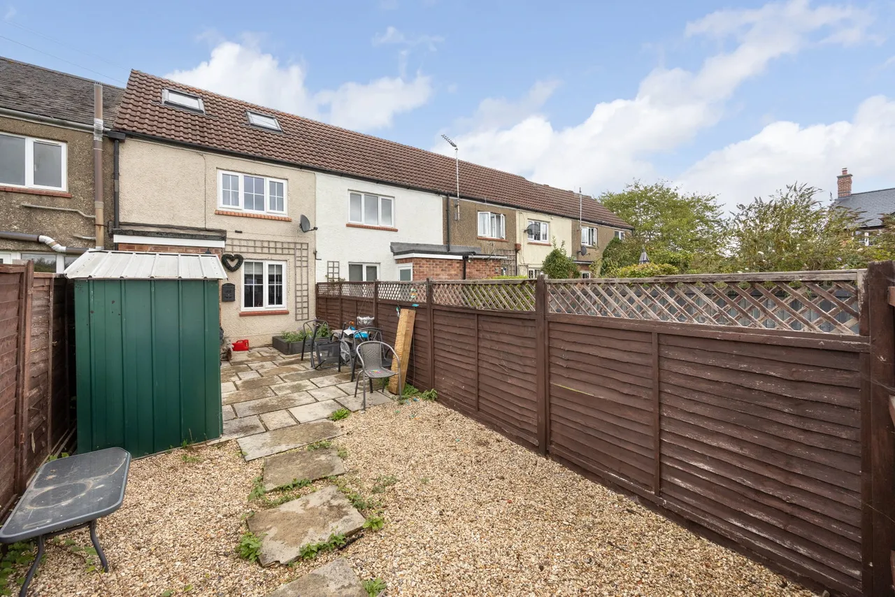 Poulshot Road, Poulshot, SN10, photo 14