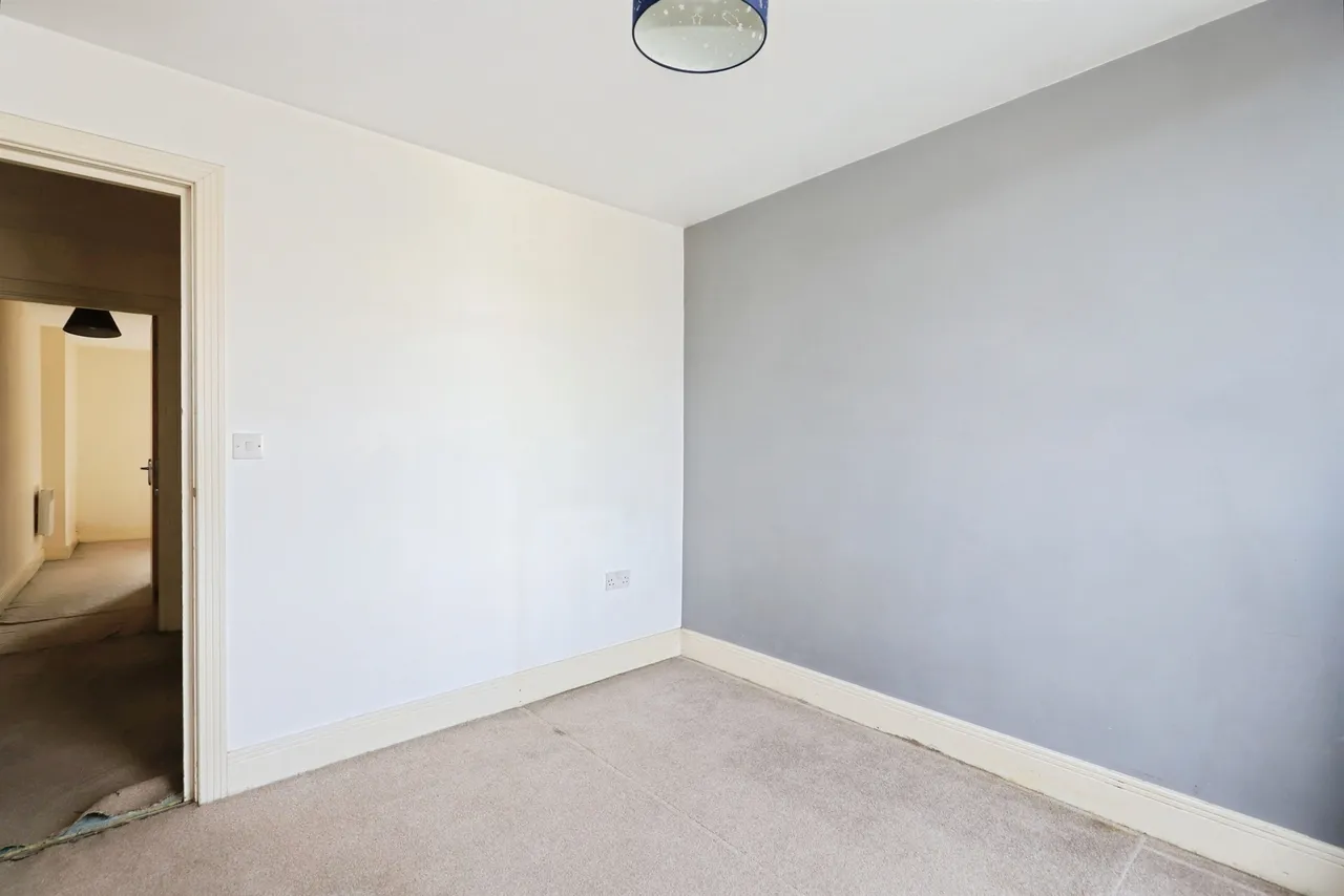 Liana Gardens, Wolverhampton, WV2, photo 12