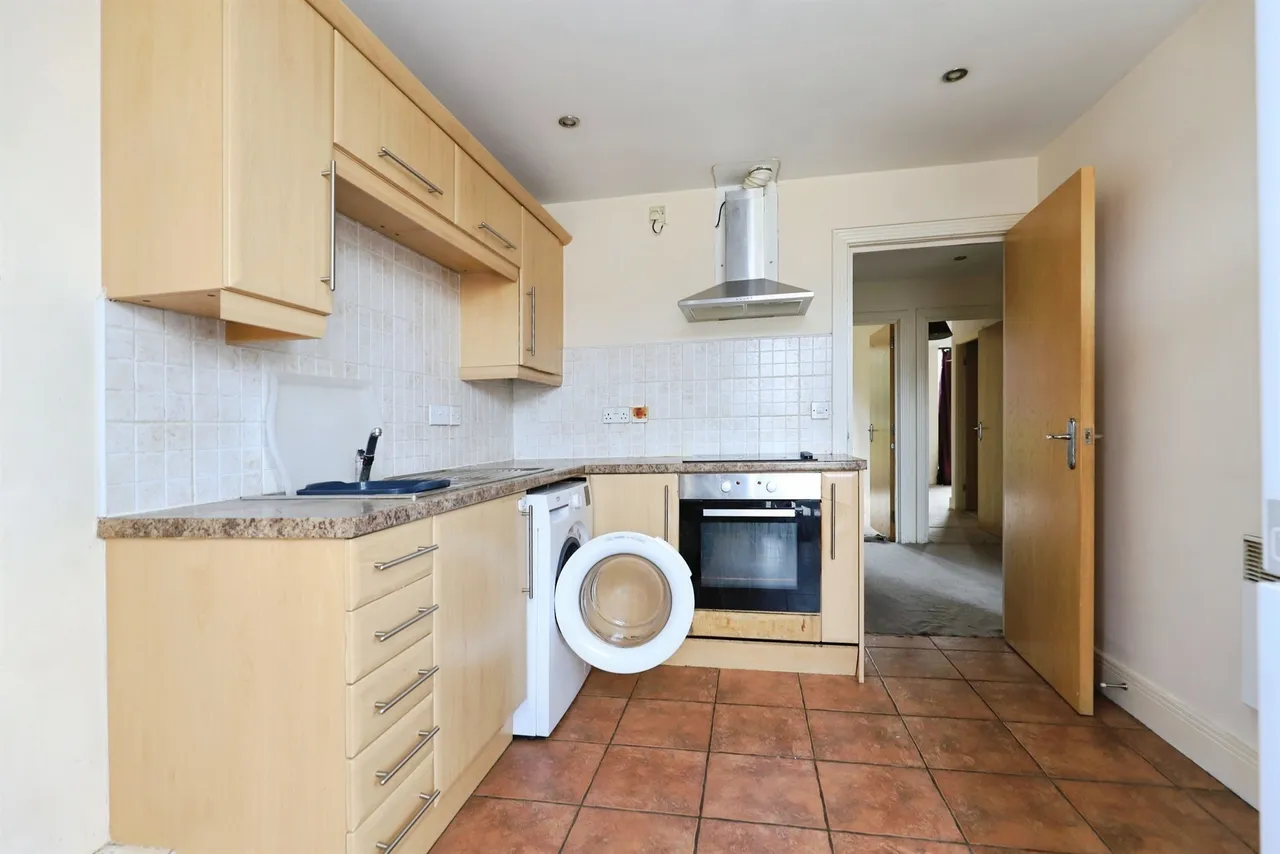 Liana Gardens, Wolverhampton, WV2, photo 7