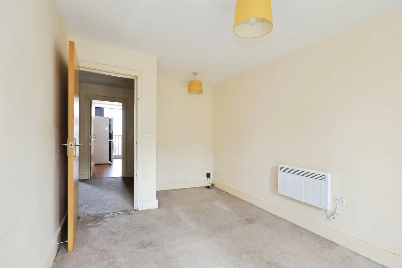 Liana Gardens, Wolverhampton, WV2, photo 13