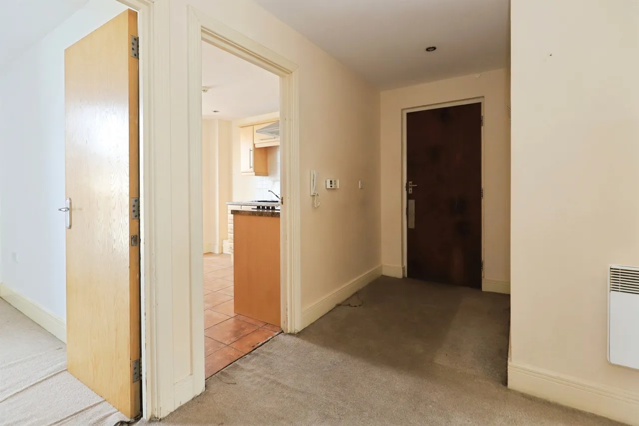 Liana Gardens, Wolverhampton, WV2, photo 4