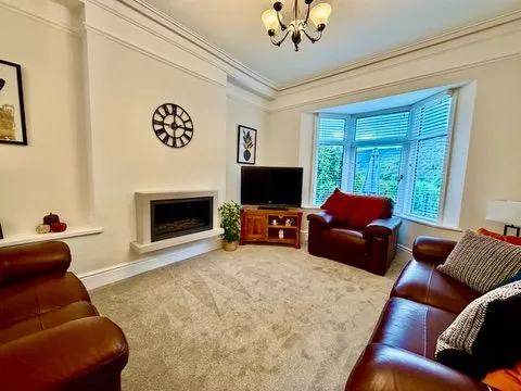 Pantyresk Road, Abercarn, NP11, photo 9