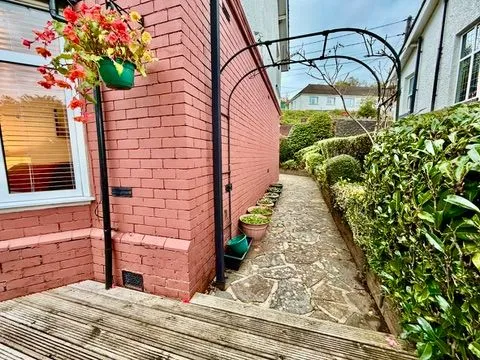 Pantyresk Road, Abercarn, NP11, photo 57
