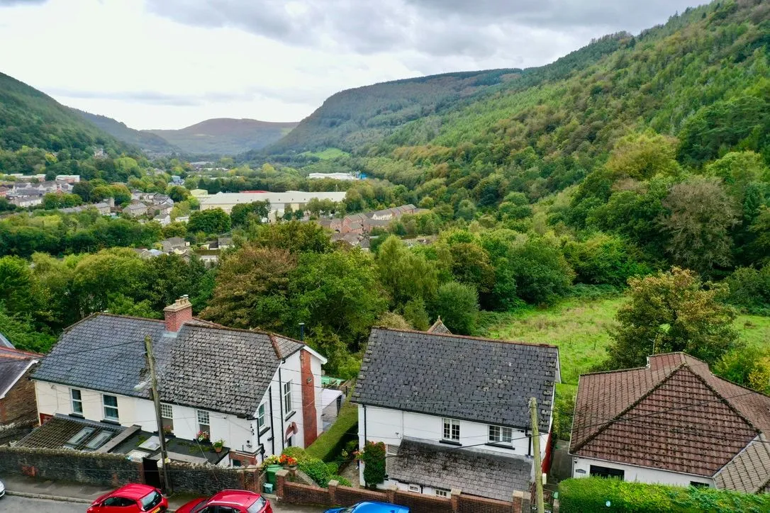 Pantyresk Road, Abercarn, NP11, photo 67