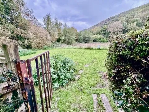 Pantyresk Road, Abercarn, NP11, photo 56