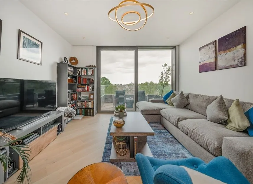 Wood Crescent, Shepherds Bush, W12, photo 7