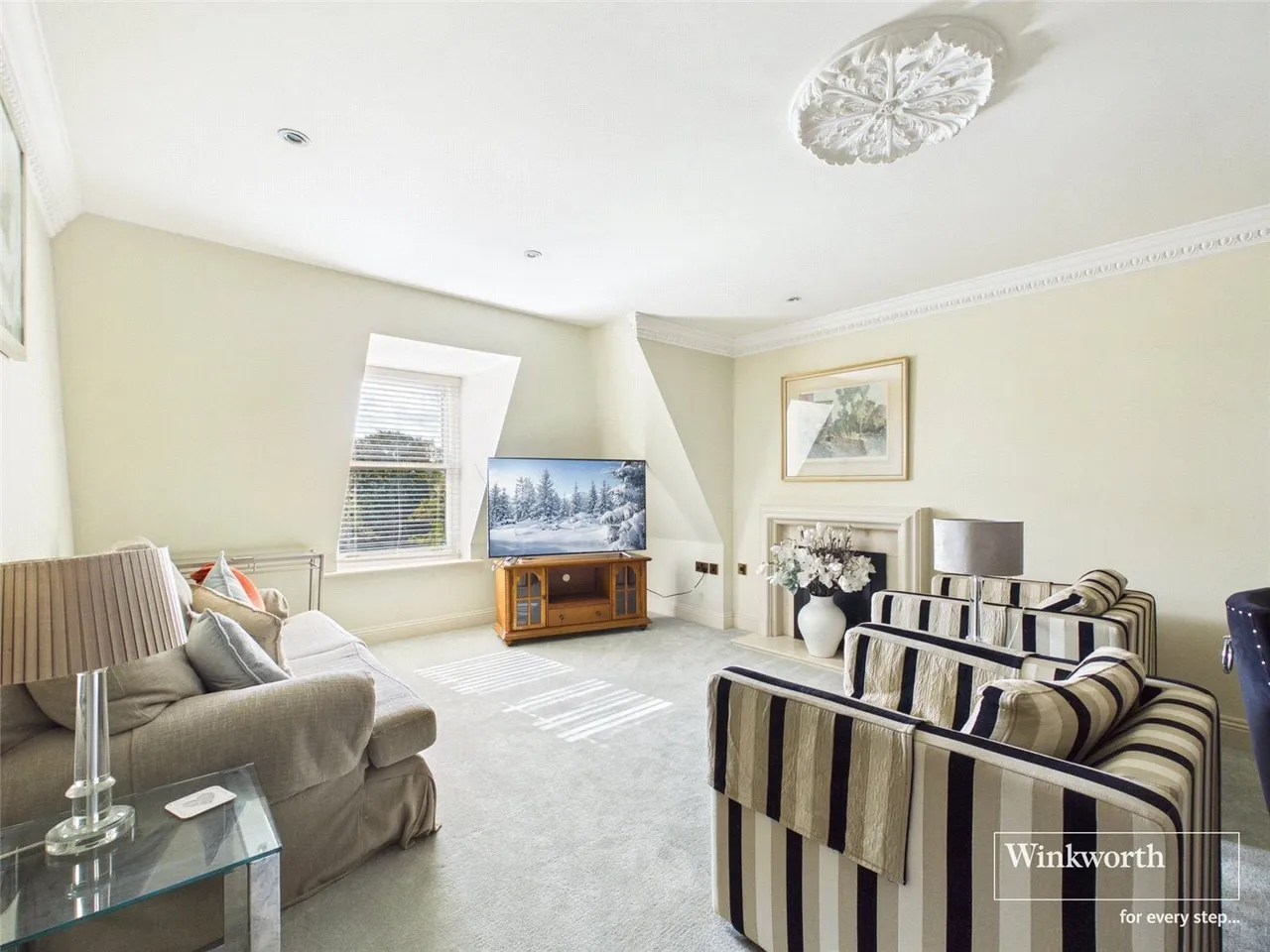 Treetops, The Mount, RG4, photo 2