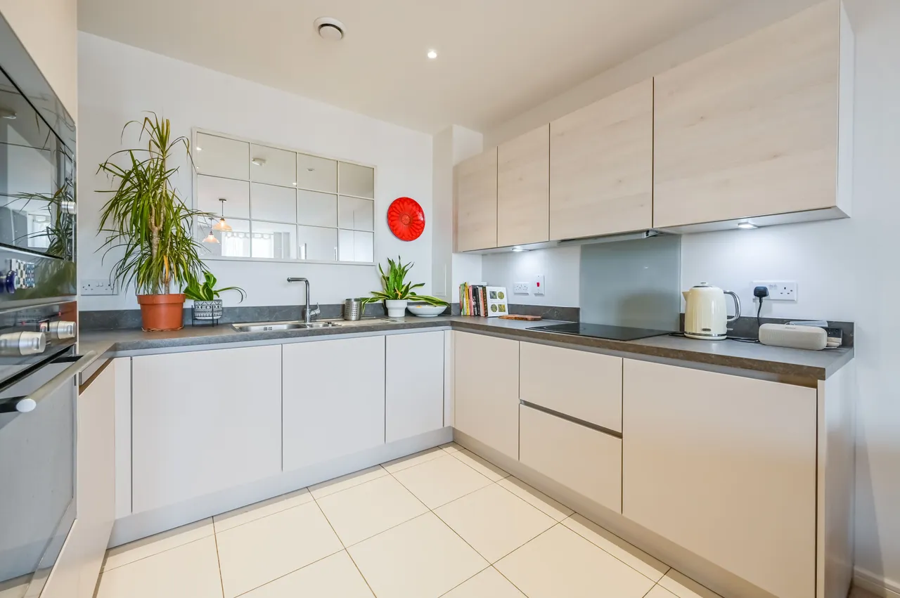 Flat 603, Thimble Court, 141 Bow Common Lane, London, photo 2