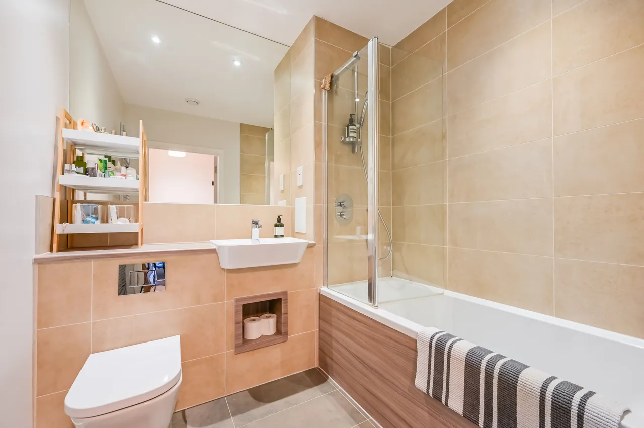 Flat 603, Thimble Court, 141 Bow Common Lane, London, photo 4