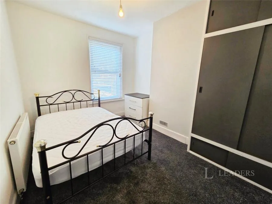 Desborough Road, Eastleigh, SO50, photo 2