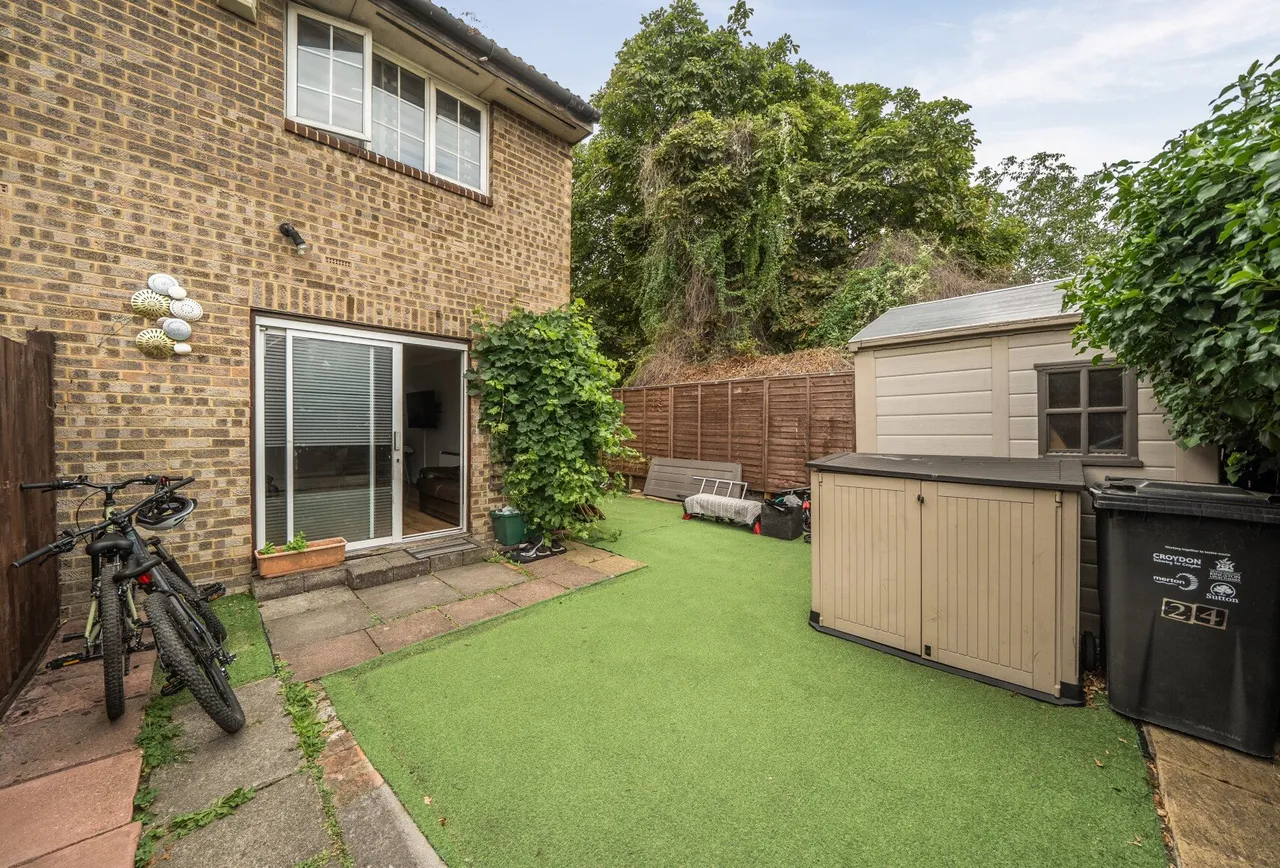 Tamworth Lane, Mitcham, CR4 1DA, photo 4