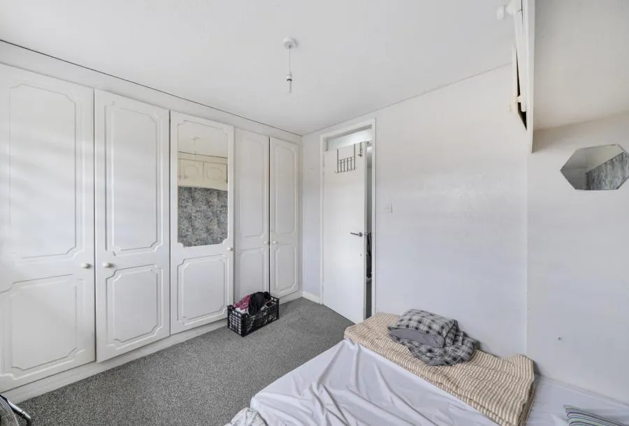 Tamworth Lane, Mitcham, CR4, photo 11