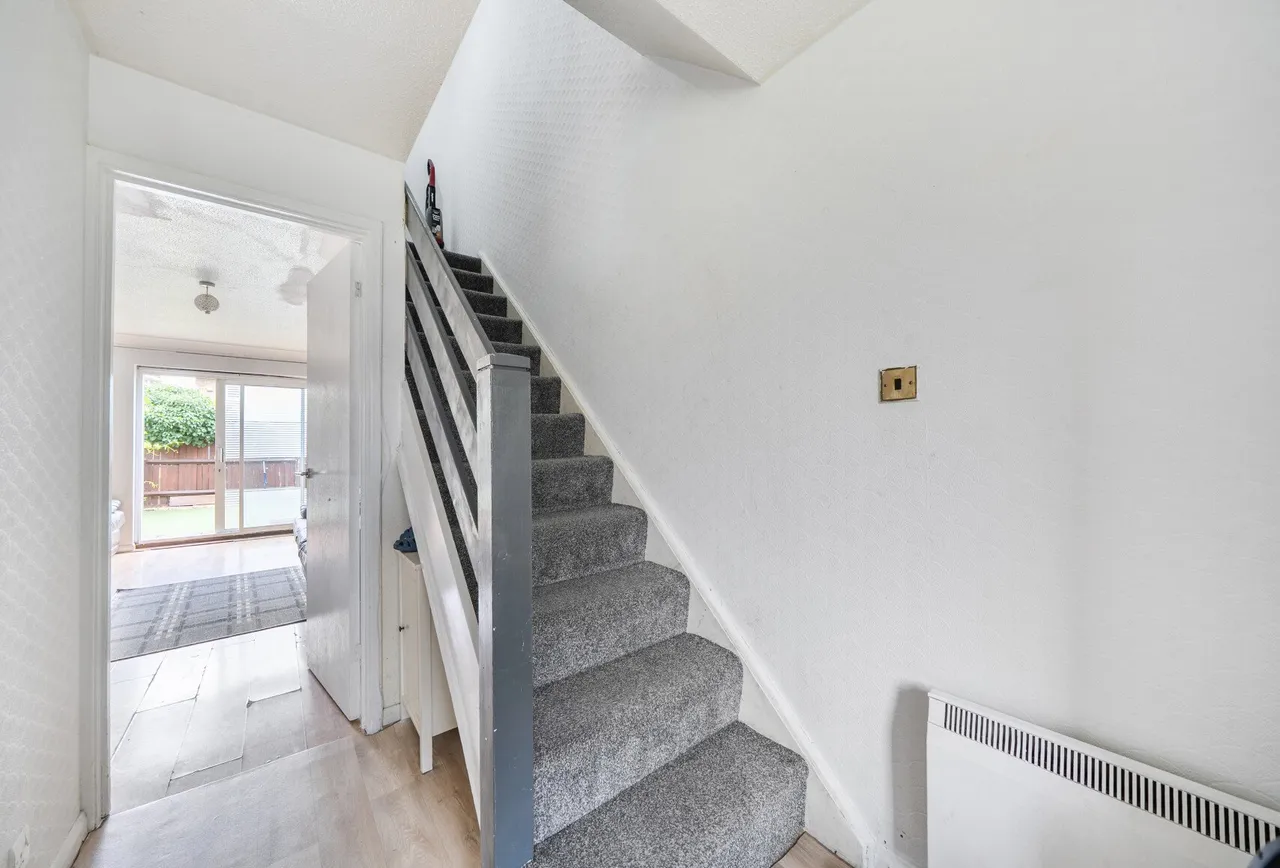 Tamworth Lane, Mitcham, CR4 1DA, photo 7