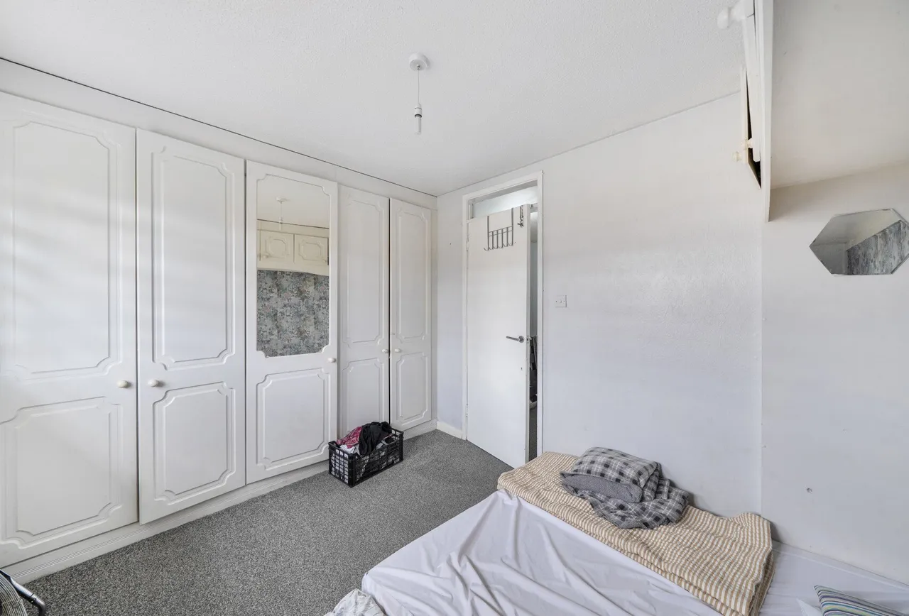 Tamworth Lane, Mitcham, CR4 1DA, photo 11
