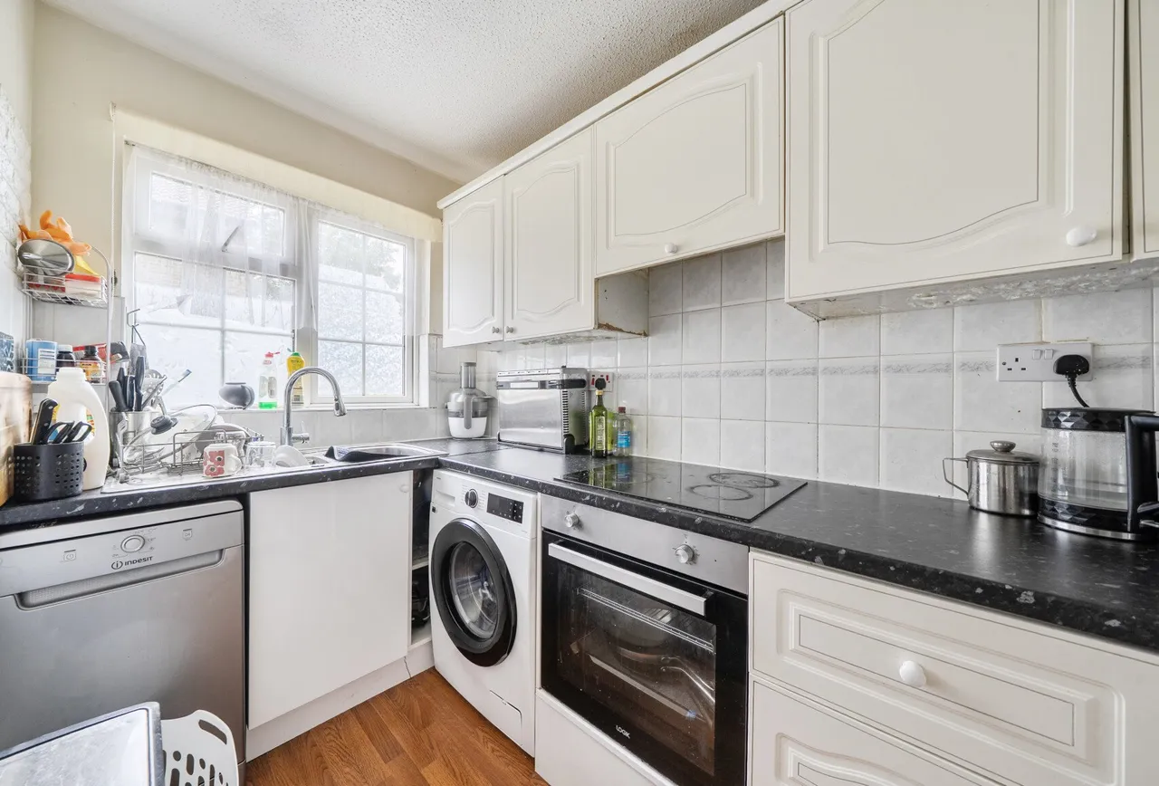 Tamworth Lane, Mitcham, CR4 1DA, photo 14