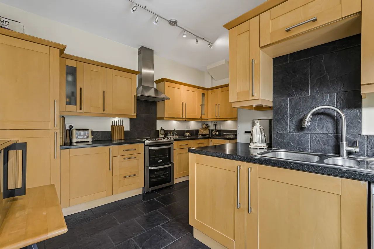 Hewlett Road, Cheltenham, GL52, photo 13