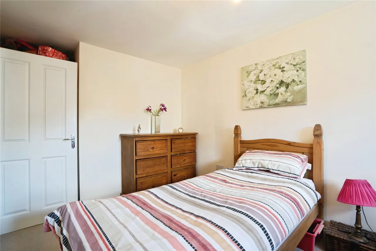 Dairy Crest Drive, Newport, PO30, photo 10