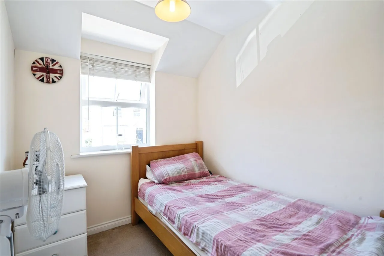 Dairy Crest Drive, Newport, PO30, photo 12