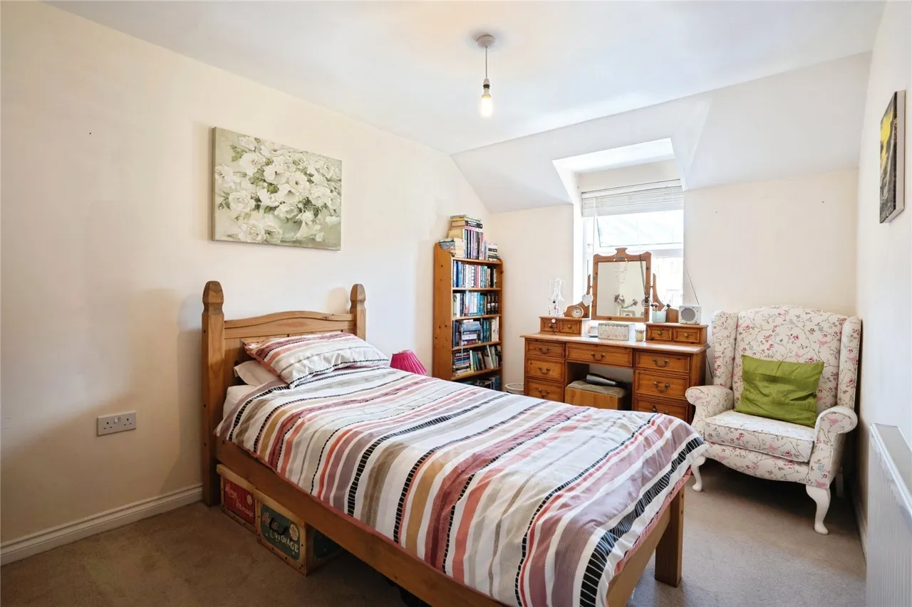 Dairy Crest Drive, Newport, PO30, photo 11