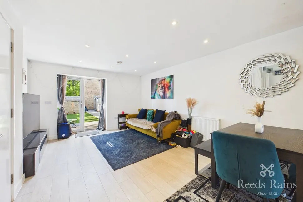 Ribot Walk, Salford, M6, photo 11