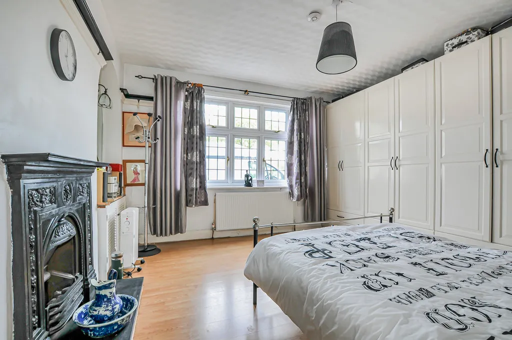 Stapenhill Road, Wembley, HA0, photo 45