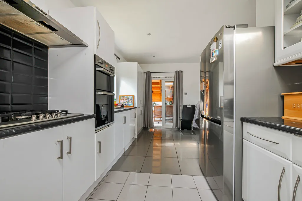Stapenhill Road, Wembley, HA0, photo 29