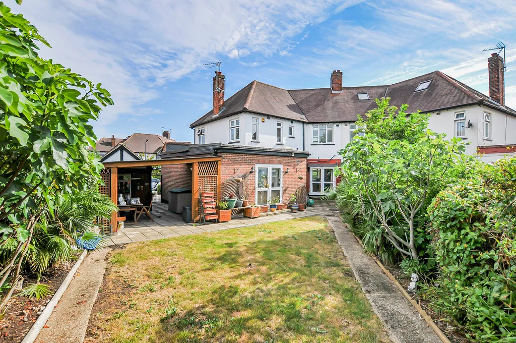 Stapenhill Road, Wembley, HA0, photo 28