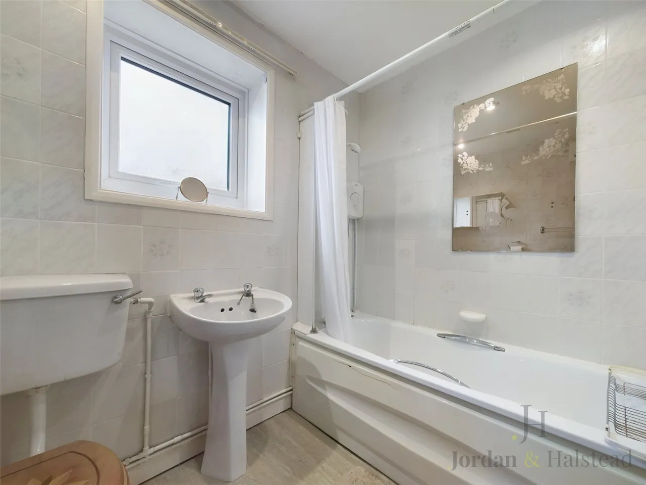 Off Fountain Lane, Frodsham, Cheshire, WA6 6SD, photo 4
