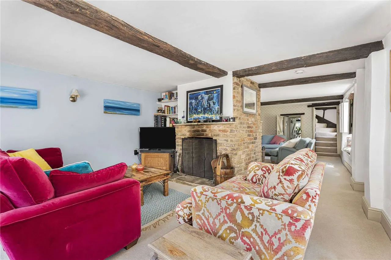 Lillingstone Road, Akeley, MK18, photo 8