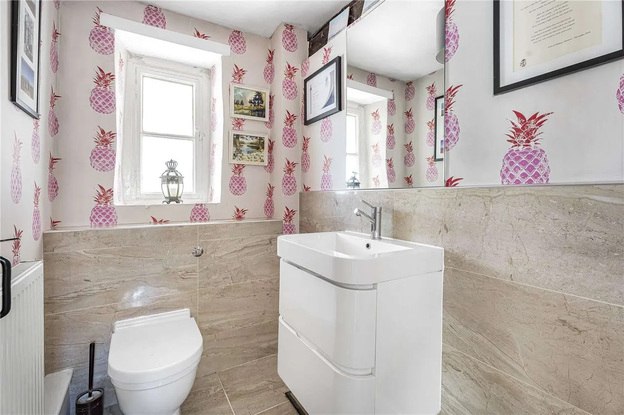 Lillingstone Road, Akeley, MK18, photo 7
