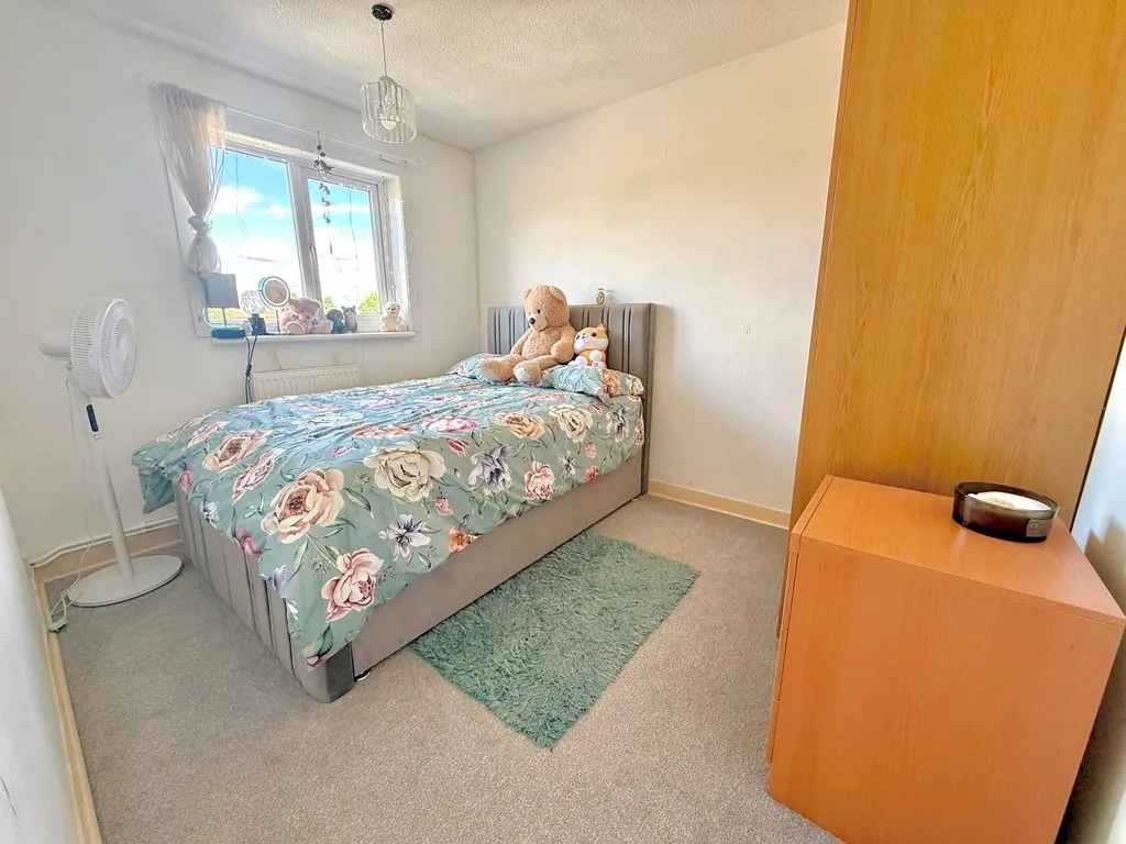 Henley Close, Houghton Regis LU5 5SA, photo 7