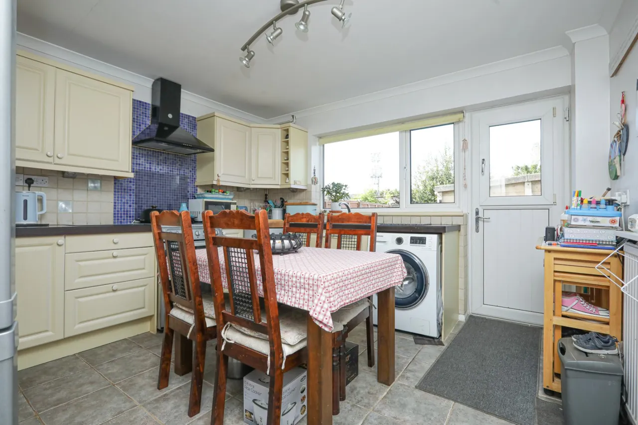 Woodnesborough Road, Sandwich, CT13, photo 3
