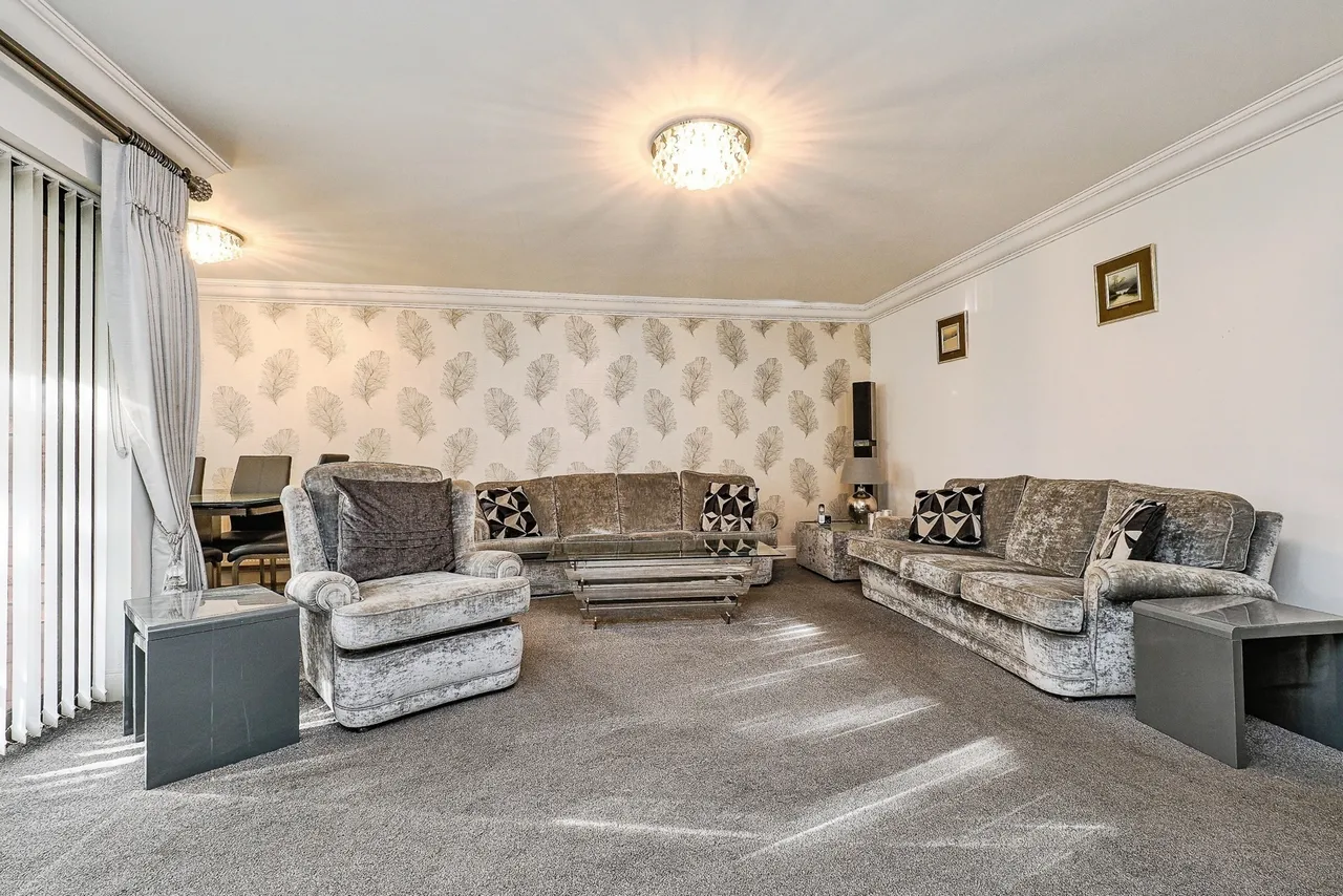 Ridgemont Place, Parkstone Avenue, Hornchurch, Essex, RM11, photo 17