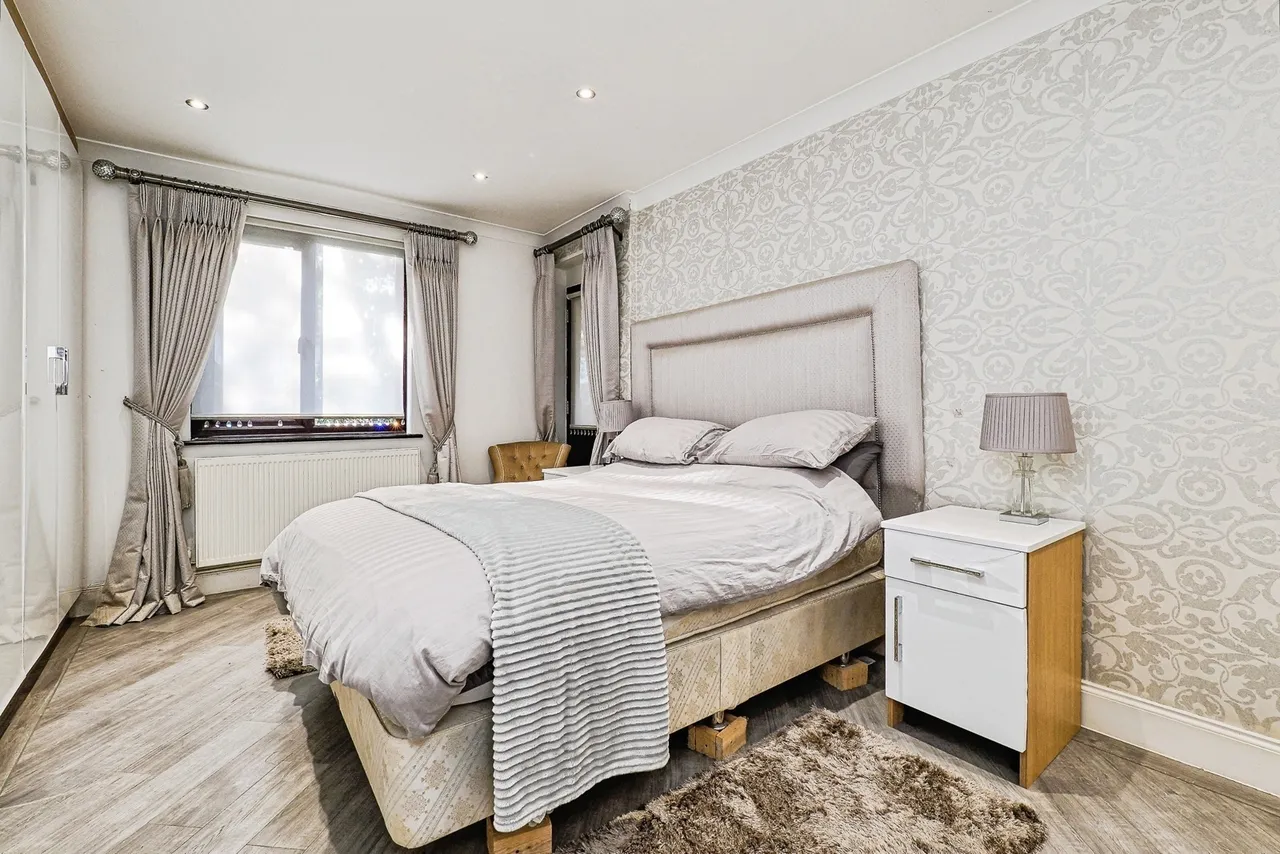 Ridgemont Place, Parkstone Avenue, Hornchurch, Essex, RM11, photo 16