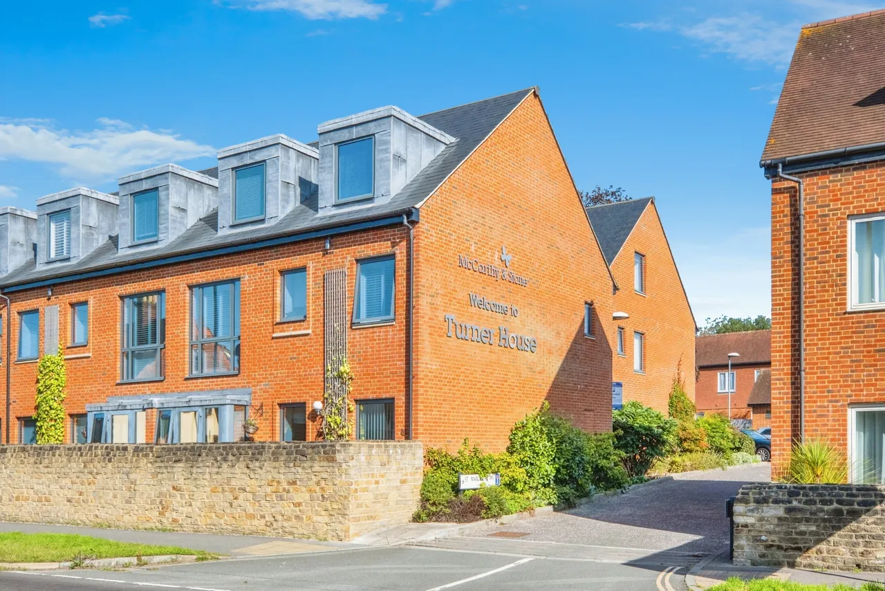 St Margarets Way, Midhurst, GU29, photo 14