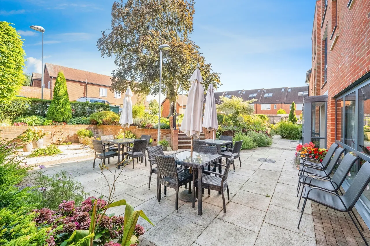 St Margarets Way, Midhurst, GU29, photo 12