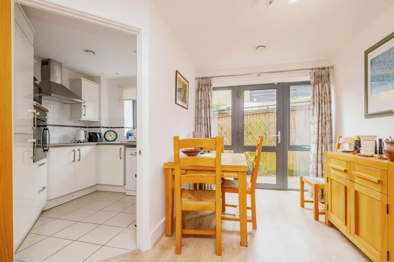 St Margarets Way, Midhurst, GU29, photo 9