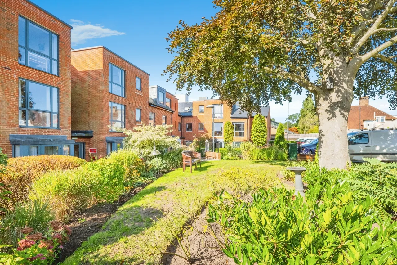 St Margarets Way, Midhurst, GU29, photo 5
