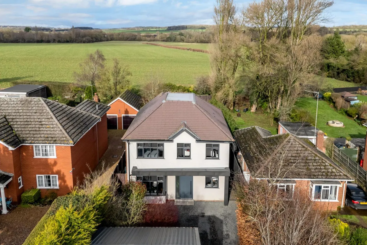 4 bed house for sale, Old Great North Road, Stibbington, PE8
