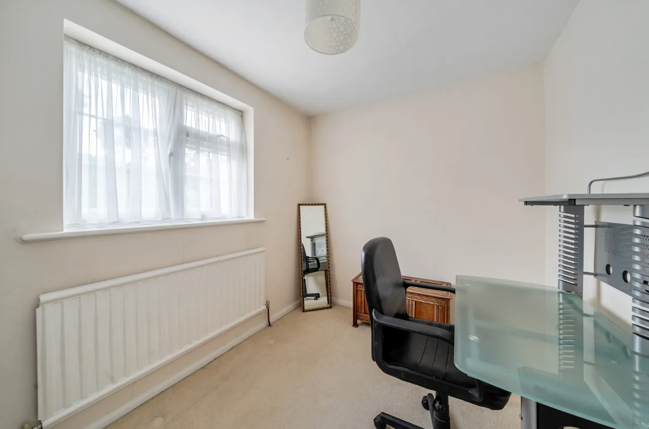 Glebe Court, Fleet, GU51, photo 10